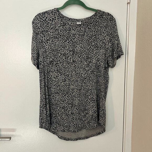 Old Navy Luxe Tees - Lot of 6 - Size M - GUC - Picture 10 of 13